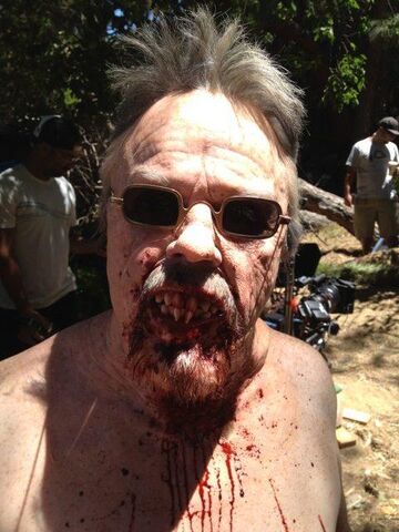 File:Eddie MakeUp1.jpg