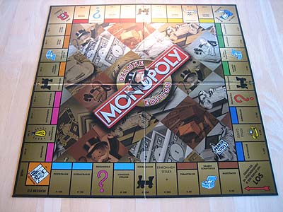 Monopoly Mega Deluxe Monopoly Mega Deluxe