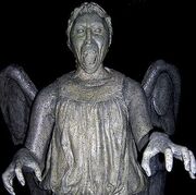 Weeping-angel-3