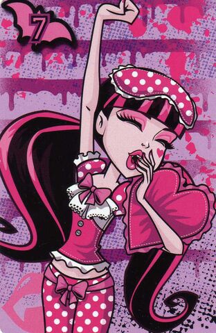Archivo:Draculaura-monster-high-28819381-712-1092.jpg
