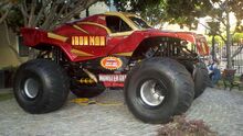 Marvel-monstergeddon-iron-man-truck
