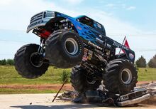 Bigfoot-monster-truck-920-56