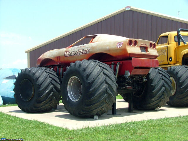 File:Monster vette by 426maxwedgie.jpg