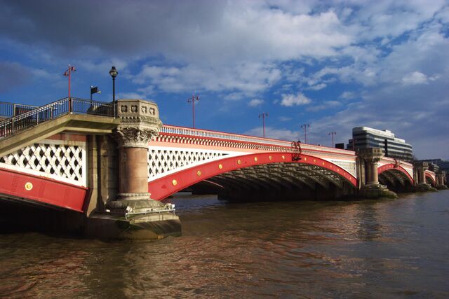 File:Blackfriars Bridge.jpg