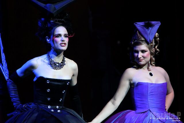Fichier:Aloysia et Constance 2.jpg