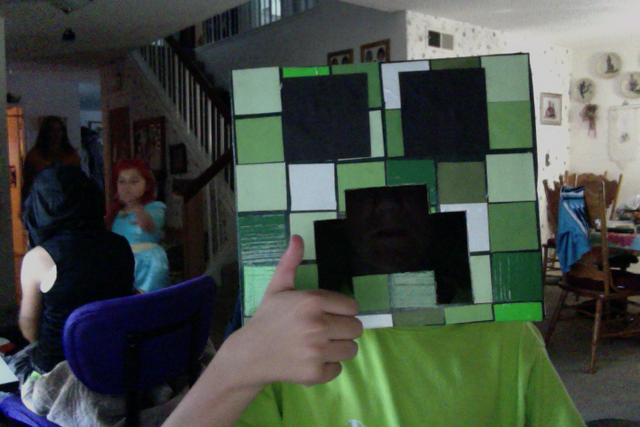 File:Creeper Head (Finished).png