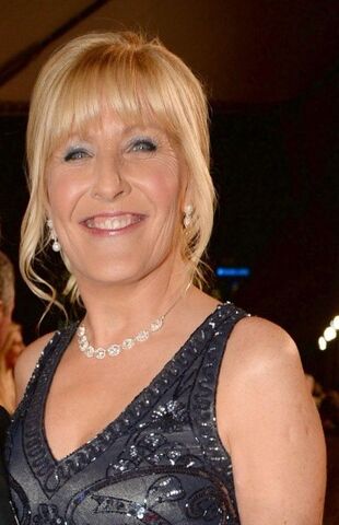 File:Jennifer Gibney as Cathy Briwn.jpeg