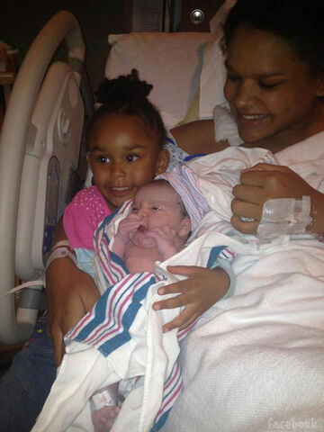 File:Ebony and new daughter.jpg