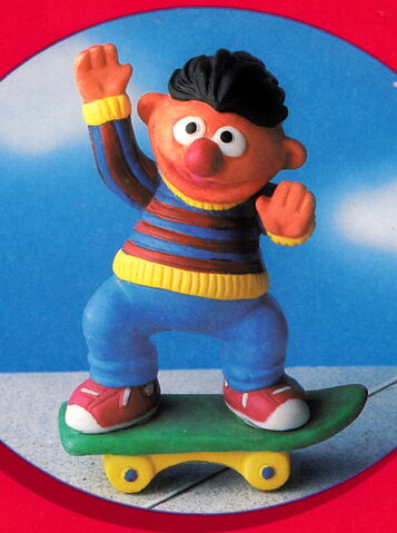 File:Enesco classic poses ernie.jpg