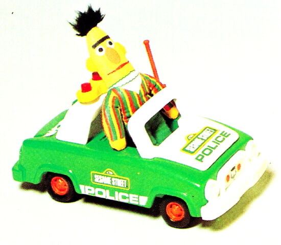 File:Neighborhoodtrucksbertpolice.jpg