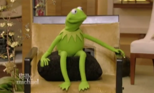 File:KellyAndMichael-2216.png