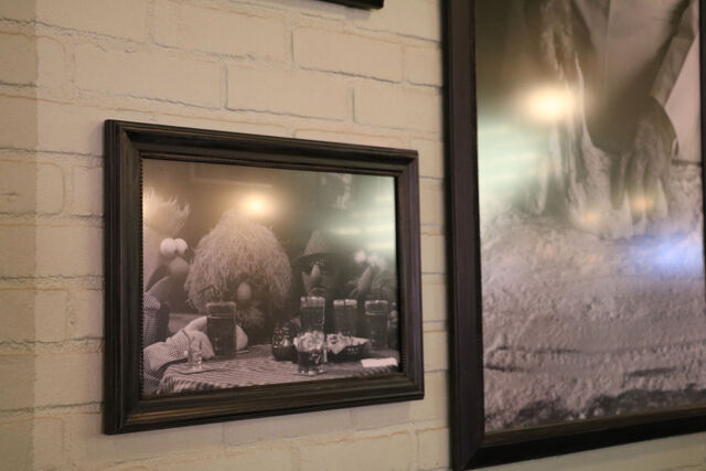 File:PizzeRizzo wall 12.jpg