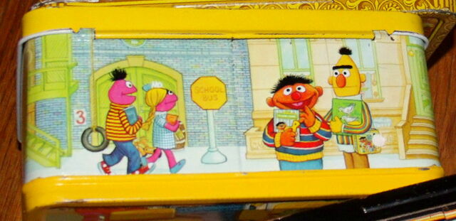 File:Sesame lbox bottom.jpg