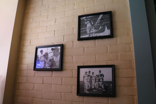 File:PizzeRizzo wall 06.jpg