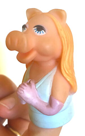 File:Pal piggy.jpg
