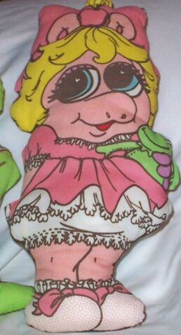 File:FabricPanelDollsPiggy.jpg