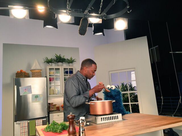 File:Anthony Mackie.jpg