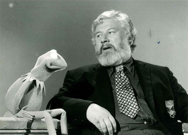 File:Ustinov04.jpg