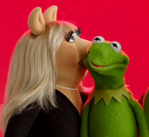 File:Kiss-Constantine.png