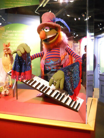 File:Exhibit-JimHensonPuppeteer-Dr.Teeth.jpg
