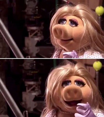 File:TheMuppets-(2011)-EarlessPiggy.jpg