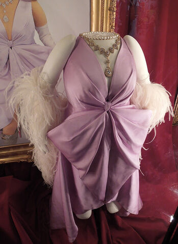 File:ZacDress1.jpg