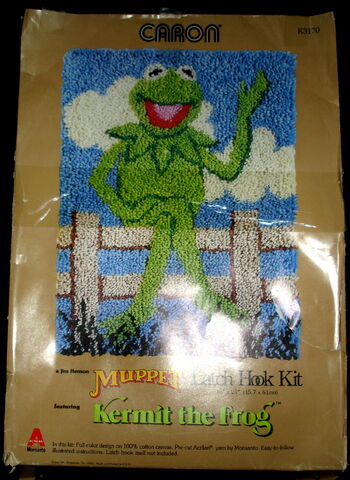 File:Caron kermit fence latch hook rug kit.jpg