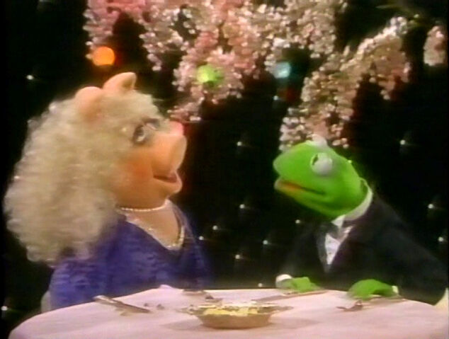 File:Playhouse-KermPiggy05.jpg