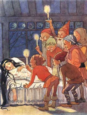 File:Snow-white-tarrant.jpg