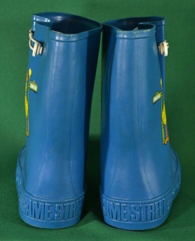 File:Jc penney rainboots 3.jpg