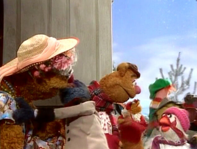 File:Kiss-gonzo-mabear.jpg