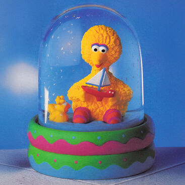 File:Enesco 1993 snowglobe birds.jpg