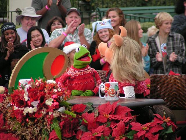 File:2004wdw1.jpg