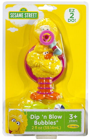 File:Big bird dipnblowe.jpg