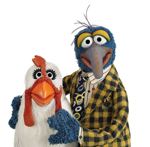 File:Gonzo-and-camilla-the-chicken2.jpg