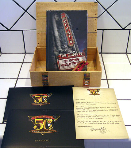 File:Muppetguidemailingbox.jpg