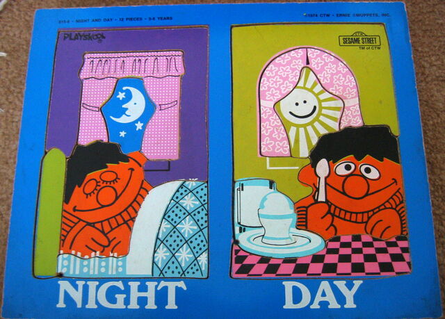 File:Playskool1974ErnieNightDay16pcs.jpg