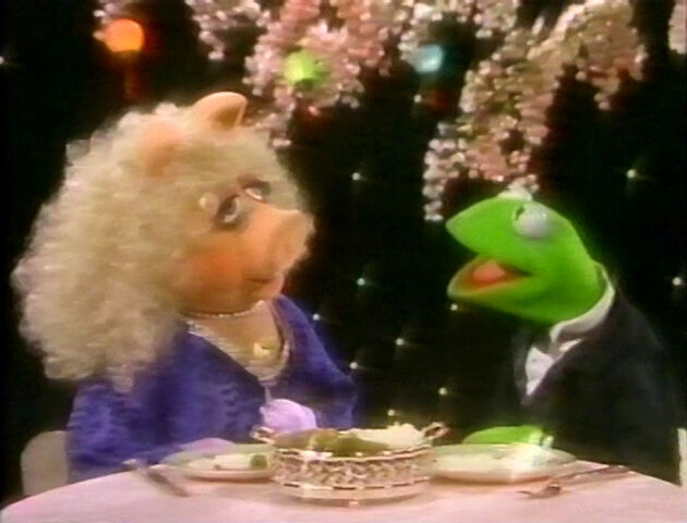 File:Playhouse-KermPiggy03.jpg