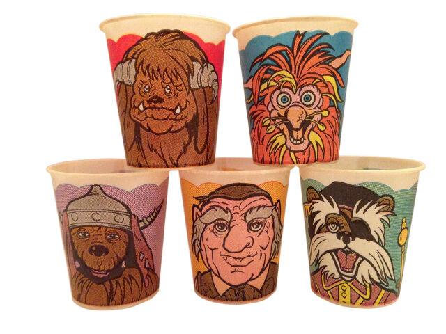 File:Labyrinth-100-cups-v2.jpg