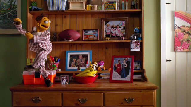 File:TheMuppets-(2011)-Life'sAHappySong-Merchandise.jpg