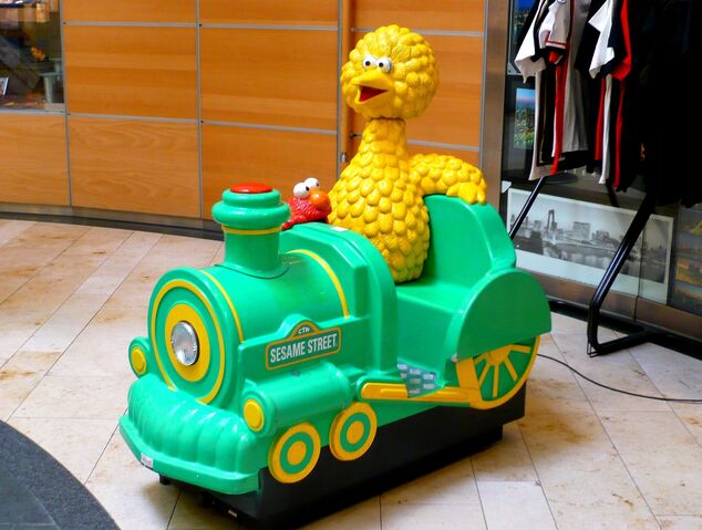 File:BigBirdElmoRide2.jpg