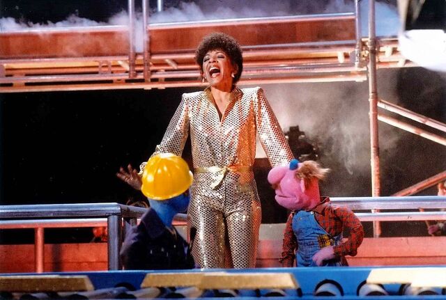 File:Shirley Bassey.jpeg