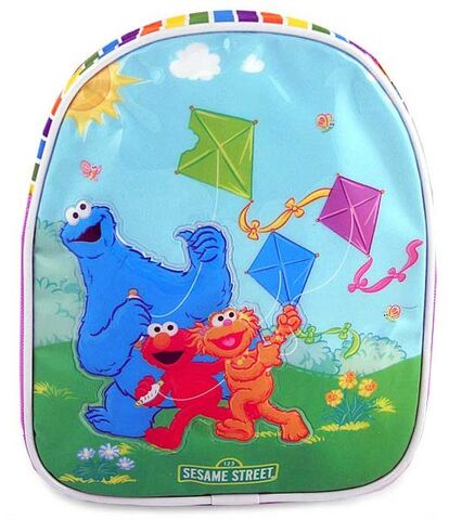 File:Flying kites backpack.jpg