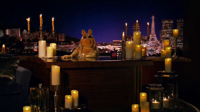 File:TheMuppets-S01E07-PiggyCandles01.png