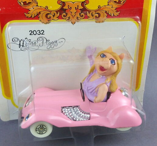 File:Corgi piggy car 2.jpg