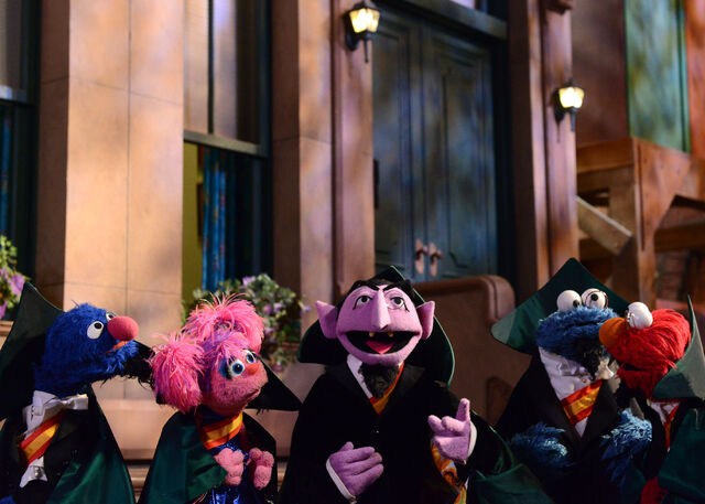 File:Count-on-elmo.jpg