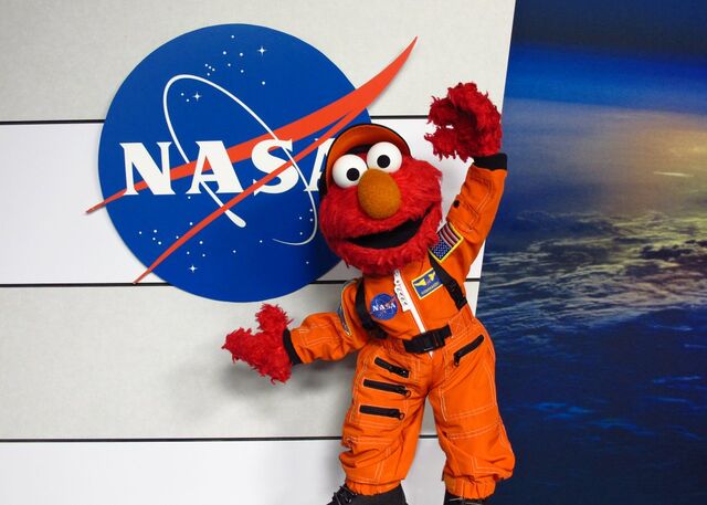 File:Elmo nasa.jpg