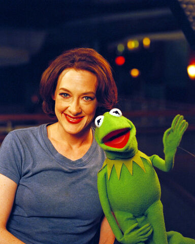 File:VMX-JoanCusack.jpg