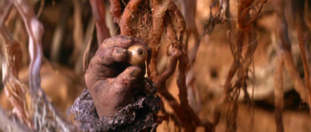 File:TheDarkCrystal-Aughra'sEye.jpg