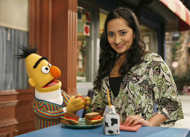File:Leela and Bert.jpg